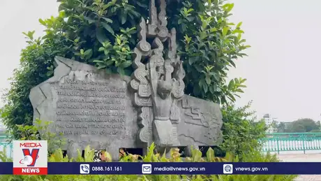 Hà Nội tu bổ bức phù điêu “bắt sống phi công Mỹ”