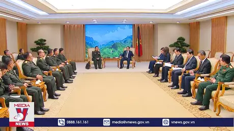 Thủ tướng tiếp Phó Thủ tướng, Bộ trưởng Quốc phòng Lào