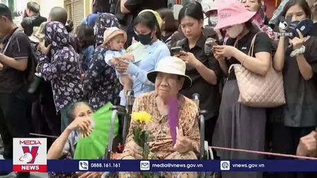 Người dân xúc động tiễn biệt Tổng bí thư về nơi an nghỉ