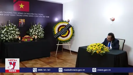 Các nhà lãnh đạo quốc tế và kiều bào viếng Tổng Bí thư Nguyễn Phú Trọng