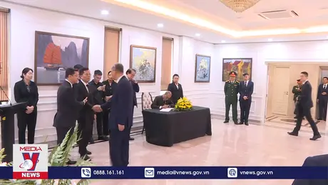 Lãnh đạo chính quyền và các chính đảng Ấn Độ tới viếng Tổng bí thư