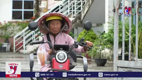 Nữ thương binh bán vé số dành tiền tu sửa Nghĩa trang liệt sỹ