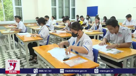 Nhiều trường đại học lấy điểm sàn chỉ 14 điểm