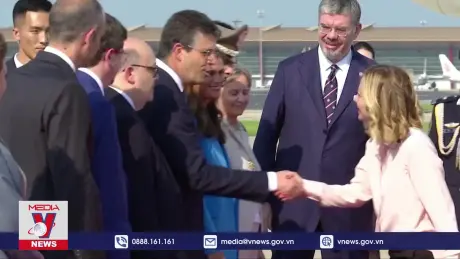 Thủ tướng Italy thăm chính thức Trung Quốc