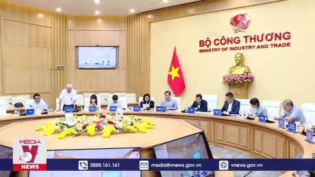 Tạo điều kiện xuất khẩu cho sản phẩm công nghiệp chế biến, chế tạo