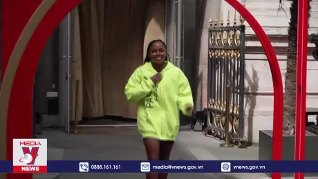 Màn catwalk tôn vinh bình đẳng giới tại Paris 2024