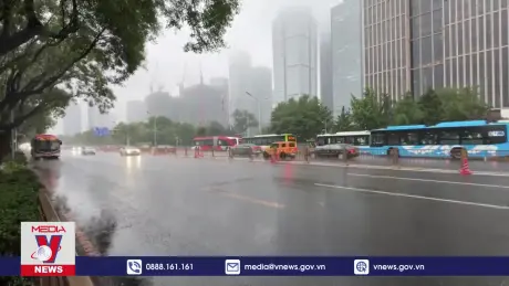 Thủ đô của Trung Quốc ban bố cảnh báo về mưa bão