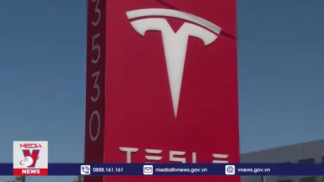 Tesla thu hồi 1,8 triệu xe do lỗi nắp capo