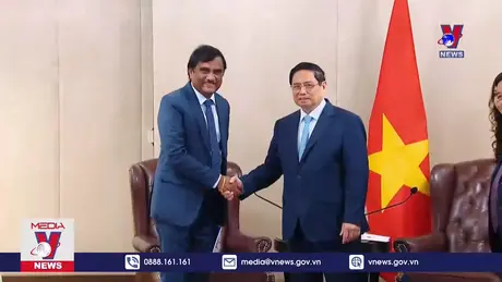 Thủ tướng làm việc với các tập đoàn Ấn Độ