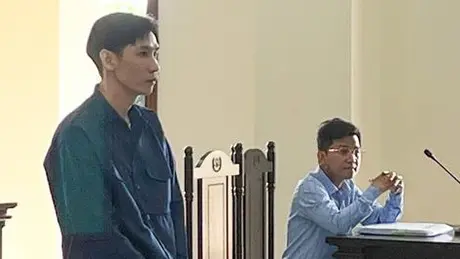 Chiếm đoạt 1.890 lọ thuốc tân dược,  quản lý kho nhận án 13 năm tù 