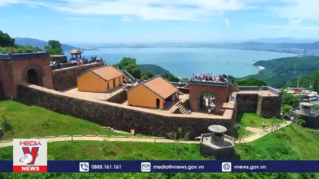 Hải Vân Quan ngày đầu mở cửa đón du khách