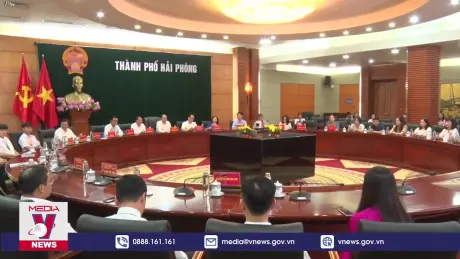 Khen thưởng đoàn học sinh, giáo viên đạt thành tích cao trong kỳ thi Olympic