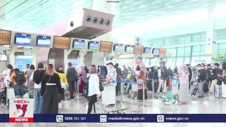 Indonesia tăng cường quản lý du khách quốc tế đến Bali