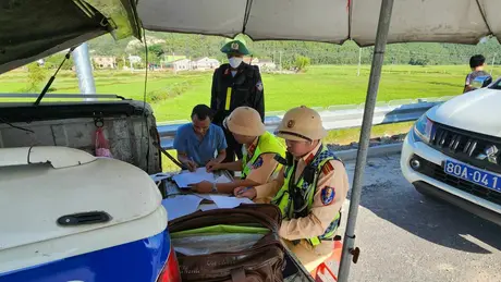 Dương tính với ma túy, tài xế xe đầu kéo nói dùng cho tỉnh táo