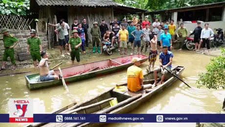 Lũ bất ngờ gây thiệt hại nhiều tài sản và nhà cửa tại Lào Cai