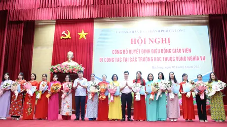 Gần 70 giáo viên tình nguyện về công tác ở vùng khó khăn