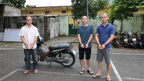 Bắt giữ 3 đối tượng người Trung Quốc trộm cắp tài sản