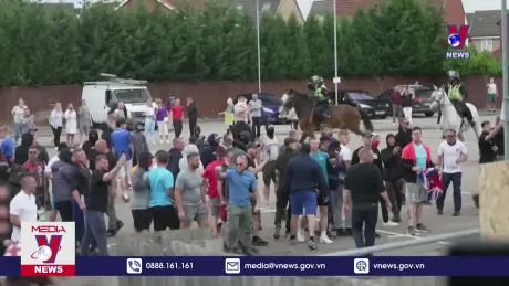 Anh xem xét các biện pháp khôi phục trật tự xã hội