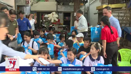 TPHCM hỗ trợ các hộ dân ven kênh rạch chờ di dời