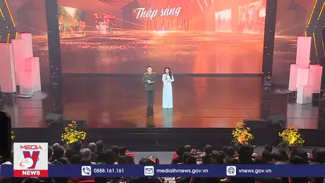 Giao lưu - nghệ thuật Thắp sáng tương lai