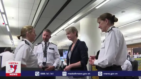 Anh xử lý các đối tượng gây bạo loạn