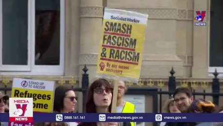 Đông đảo người dân Anh phản đối phân biệt chủng tộc