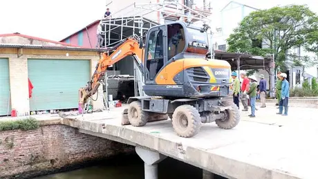 Cưỡng chế, giải tỏa các công trình trái phép, vi phạm công trình thủy lợi 