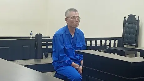 Bị từ chối đi nhà nghỉ, người đàn ông “U60” dùng xăng đốt nhà nhân tình