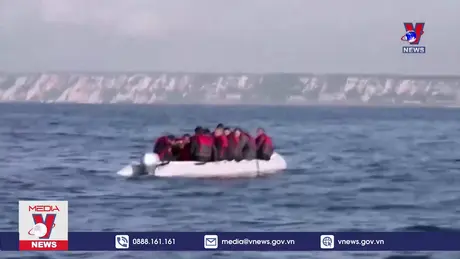 Số người vượt eo biển Manche tiếp tục tăng