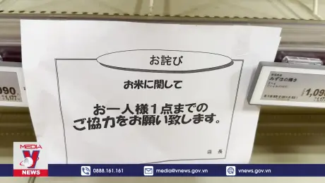Nhiều siêu thị và cửa hàng tại Nhật Bản khan gạo