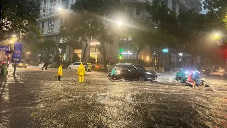 Thời tiết ngày 15/8: Mưa rào và dông rải rác; khả năng xảy ra lốc, sét và gió giật mạnh