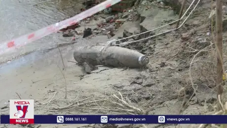 Phát hiện quả bom nặng hơn 100kg trong cảng Việt Trì