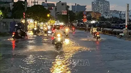 Thời tiết ngày 16/8: Trung Bộ, Tây Nguyên và Nam Bộ có mưa rào và dông