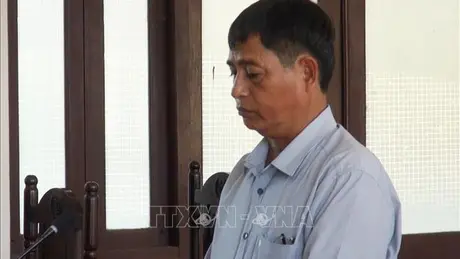 Tòa tuyên y án 15 tháng tù với nguyên Phó trưởng Ban Dân vận tỉnh Bình Phước 