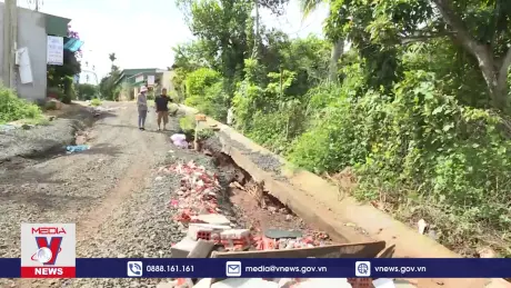 Hơn 2 năm chưa làm xong 400m đường ở Đắk Nông