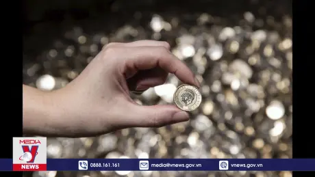 Đồng xu 1 bảng Anh in hình vua Charles III chính thức lưu hành