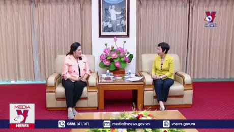 Tổng Giám đốc TTXVN tiếp Tổng Giám đốc PRD