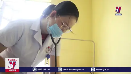 Bác sĩ trẻ lên vùng cao phục vụ đồng bào thiểu số