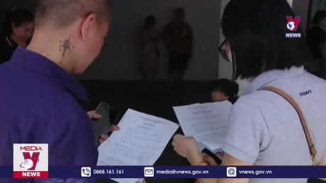 Phụ huynh bức xúc vì con không được học gần nhà