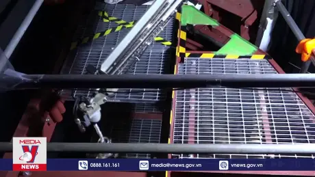 Nhật Bản hoãn thu hồi mảnh vỡ nhiễm xạ