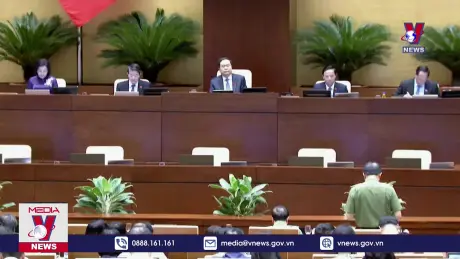 Tiếp tục Phiên họp thứ 36 với phần chất vấn và trả lời chất vấn