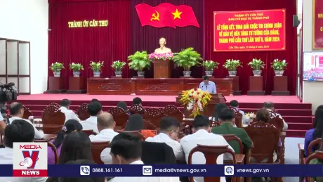 Trao giải Cuộc thi chính luận về bảo vệ nền tảng tư tưởng của Đảng thành phố Cần Thơ lần thứ II