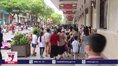 Kéo dài hoạt động phố đi bộ hồ Hoàn Kiếm dịp Quốc khánh