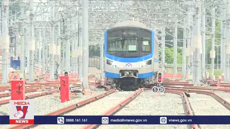 Lái tàu metro Bến Thành – Suối Tiên trực tiếp chạy thử trên tuyến