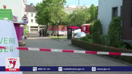 Đức truy tìm nghi phạm đâm dao tại lễ hội