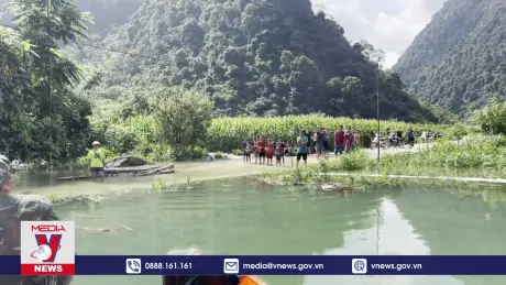 Nhiều nơi ở Cao Bằng bị cô lập do ngập lụt