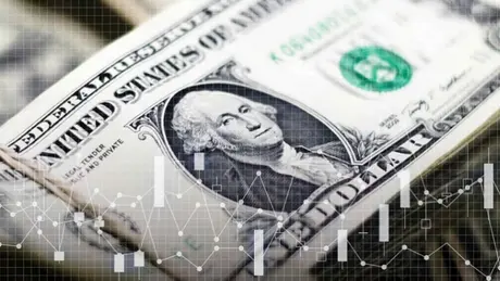Giá USD bán ra chạm mốc 25.000 VND/USD