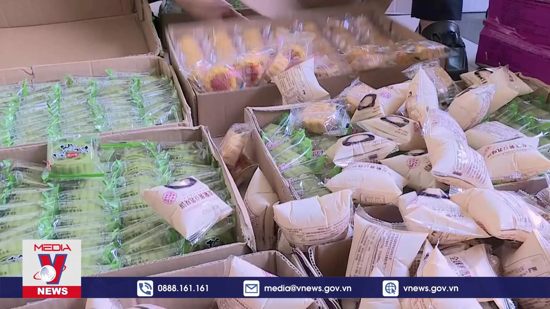 Thu giữ 2.800 bánh trung thu không rõ nguồn gốc
