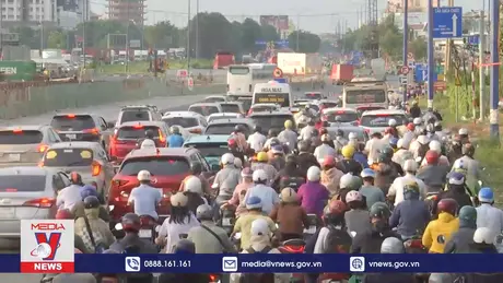 Cửa ngõ TP.HCM đông dần khi người dân bắt đầu nghỉ lễ 2/9