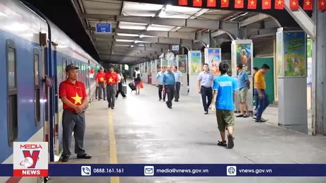 Những chuyến tàu đầu tiên đón Tết Độc lập